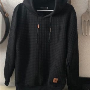 NWOT men’s long sleeve pullover